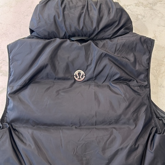Lululemon Fluffin Awesome Vest Black Puffer Down Women’s - Picture 6 of 16